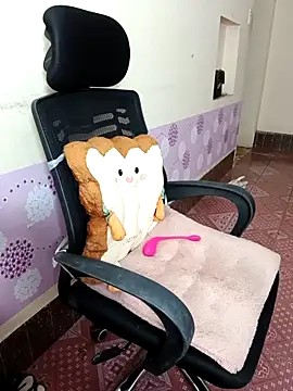 Snapshot of Moona_heny chatting on March 23, 2026, 12:14 am Moona heny online show from March 23, 2026, 12:14 am