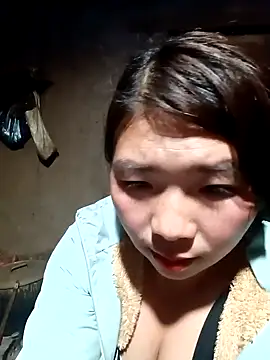 quynhkoolbae online show from December 19, 2025, 12:45 pm