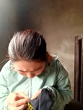 quynhkoolbae online show from January 10, 2026, 1:29 am