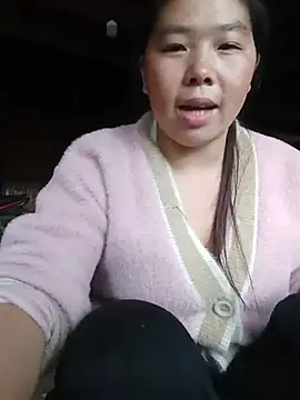 quynhkoolbae online show from June 18, 2026, 1:28 am