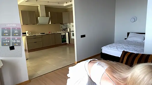 Snapshot of DestinyTurner chatting on October 5, 2025, 7:17 am DestinyTurner online show from October 5, 2025, 7:17 am