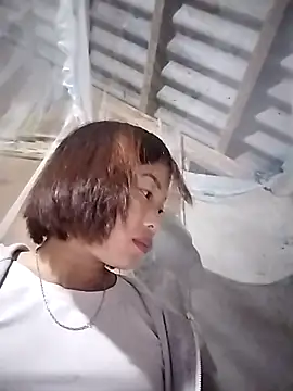 Annaacutee online show from December 3, 2025, 1:09 pm