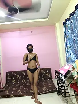 mounika26 online show from September 19, 2025, 5:57 pm