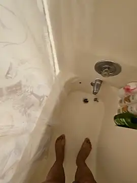 tupapidel80 online show from February 3, 2026, 11:43 pm