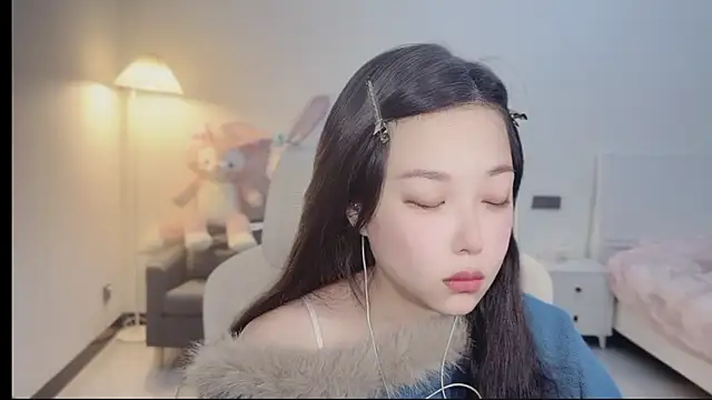 Maymay  online show from February 8, 2026, 1:09 am