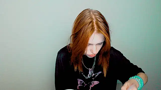 GuessMe    online show from September 21, 2025, 9:49 pm