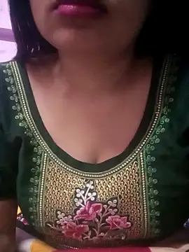 Snapshot of TINASONI chatting on October 2, 2025, 2:40 am TINASONI online show from October 2, 2025, 2:40 am