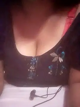TINASONI online show from August 3, 2026, 1:15 am