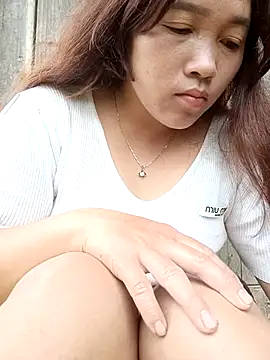 miumiu 00 online show from September 9, 2025, 7:41 am