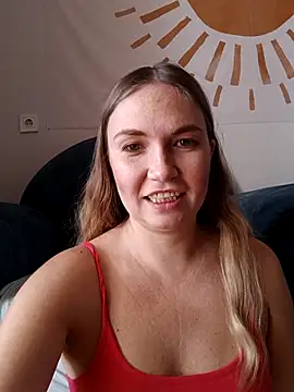 Snapshot of KisaVixen chatting on September 21, 2025, 9:55 am KisaVixen online show from September 21, 2025, 9:55 am