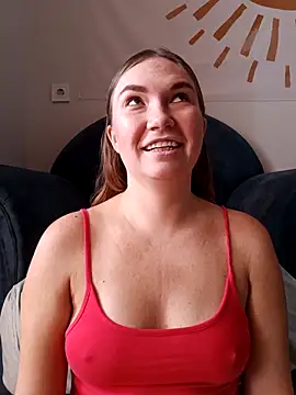 Snapshot of KisaVixen chatting on September 26, 2025, 8:18 am KisaVixen online show from September 26, 2025, 8:18 am