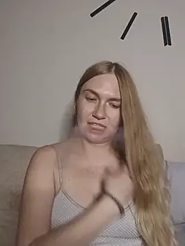 KisaVixen online show from July 1, 2026, 11:04 pm