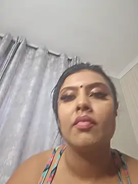 Indian GlowingMiax online show from November 13, 2025, 5:28 am