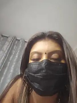 Snapshot of Indian_GlowingMiax chatting on June 26, 2026, 10:36 pm Indian GlowingMiax online show from June 26, 2026, 10:36 pm