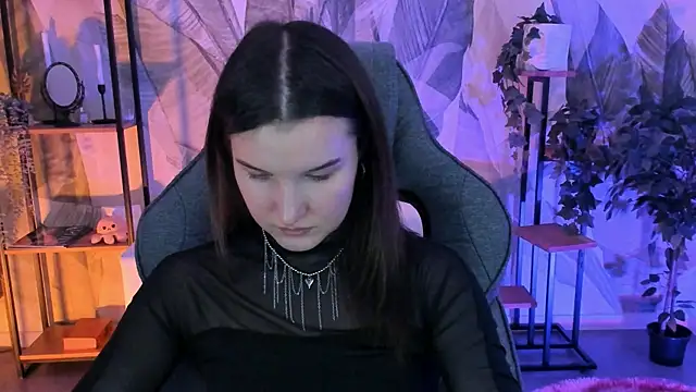 AgataWillis online show from September 29, 2025, 1:27 pm