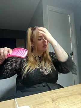 MysteriousMylaX online show from October 5, 2025, 6:50 pm