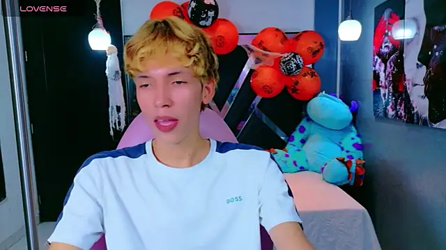 park jimin1 online show from October 24, 2025, 12:12 pm