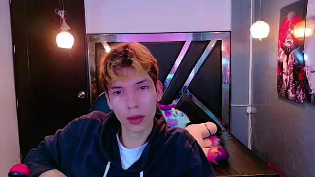 park jimin1 online show from February 4, 2026, 12:00 pm