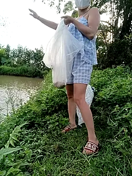 linda bae00 online show from June 22, 2026, 11:35 pm