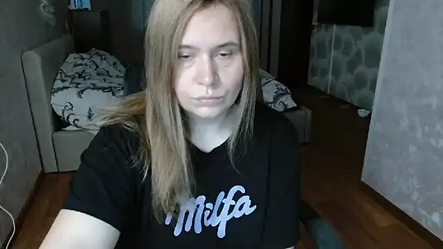 AdelinaLawson online show from May 8, 2026, 7:46 am