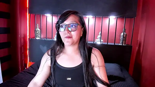 Skye bluee  online show from September 11, 2025, 3:17 am
