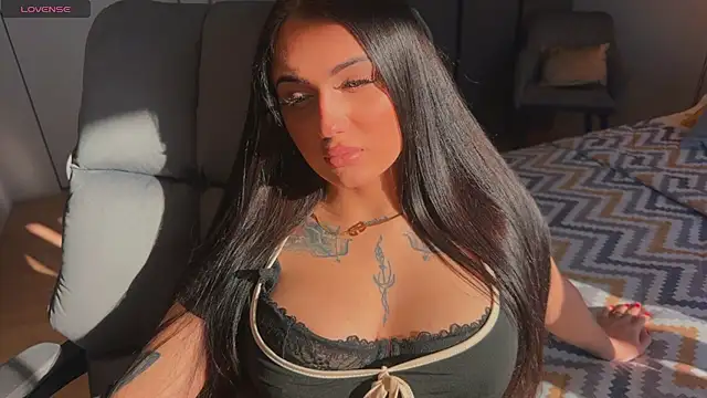 Snapshot of mygoddesshecate chatting on October 18, 2025, 5:21 am mygoddesshecate online show from October 18, 2025, 5:21 am