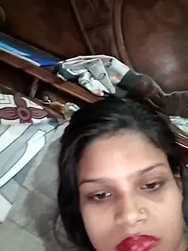 Komal0099 online show from February 5, 2026, 3:49 pm