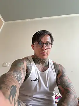 bryfon online show from April 30, 2026, 5:08 pm