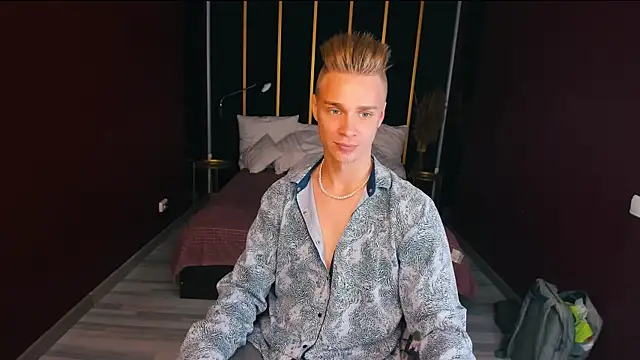 LawrenceMiles online show from September 21, 2025, 4:47 am