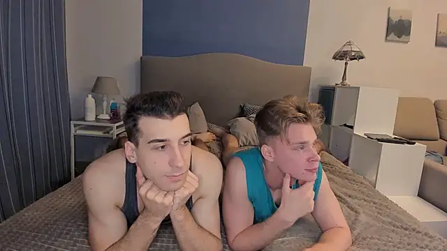 LawrenceMiles online show from December 18, 2025, 11:27 am