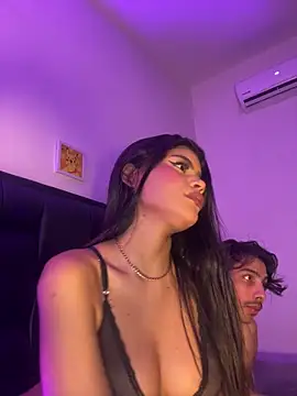 Snapshot of MiaSkylar chatting on March 13, 2026, 5:03 am MiaSkylar online show from March 13, 2026, 5:03 am