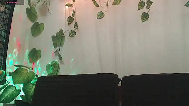 Snapshot of MysticNight_ chatting on October 24, 2025, 1:35 am MysticNight  online show from October 24, 2025, 1:35 am