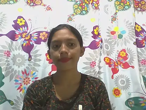 Snapshot of preggymom19 chatting on September 10, 2025, 3:39 am preggymom19 online show from September 10, 2025, 3:39 am