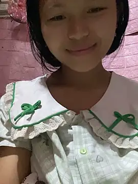 Snapshot of milo_bae chatting on May 15, 2026, 10:39 pm milo bae online show from May 15, 2026, 10:39 pm