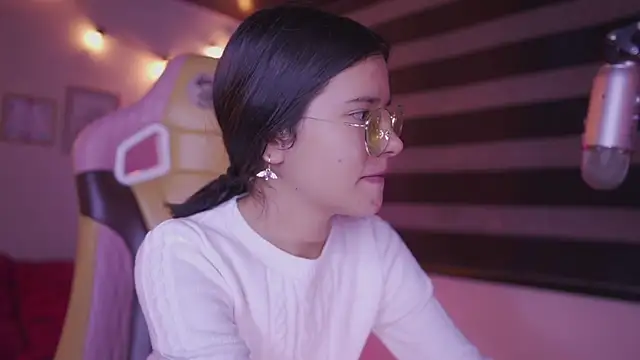 Lana Dreams  online show from November 8, 2025, 1:17 am