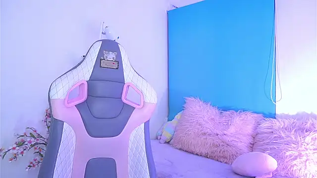 Lana Dreams  online show from March 26, 2026, 12:28 am