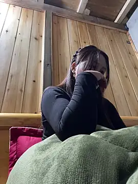 Snapshot of phungtiti chatting on March 6, 2026, 2:46 pm phungtiti online show from March 6, 2026, 2:46 pm