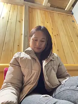 Snapshot of phungtiti chatting on March 9, 2026, 2:15 am phungtiti online show from March 9, 2026, 2:15 am