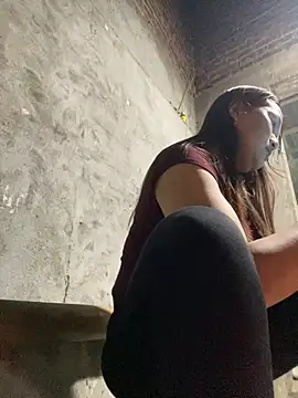 Snapshot of phungtiti chatting on March 21, 2026, 10:09 am phungtiti online show from March 21, 2026, 10:09 am