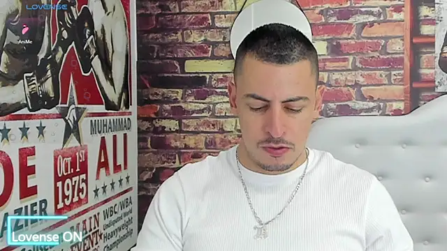 Snapshot of scotty_musicc chatting on September 15, 2025, 11:38 pm scotty musicc online show from September 15, 2025, 11:38 pm