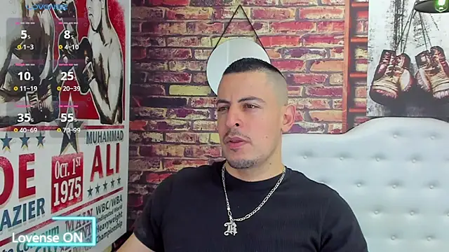 Snapshot of scotty_musicc chatting on October 3, 2025, 12:51 am scotty musicc online show from October 3, 2025, 12:51 am