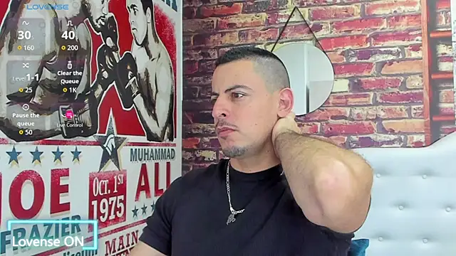 Snapshot of scotty_musicc chatting on October 6, 2025, 10:29 pm scotty musicc online show from October 6, 2025, 10:29 pm