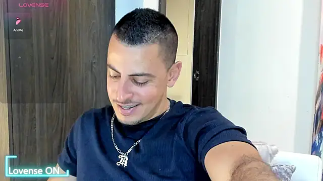 Snapshot of scotty_musicc chatting on October 23, 2025, 11:03 pm scotty musicc online show from October 23, 2025, 11:03 pm