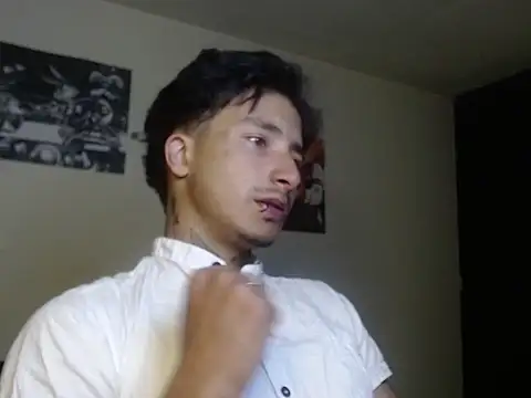 Snapshot of derek_devil24 chatting on May 29, 2026, 5:38 am derek devil24 online show from May 29, 2026, 5:38 am
