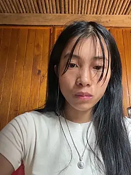 EmLy02 online show from October 3, 2025, 2:19 am