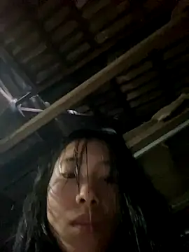 EmLy02 online show from October 5, 2025, 10:02 am