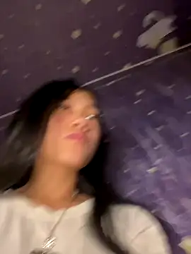 Snapshot of EmLy02 chatting on January 6, 2026, 3:10 am EmLy02 online show from January 6, 2026, 3:10 am