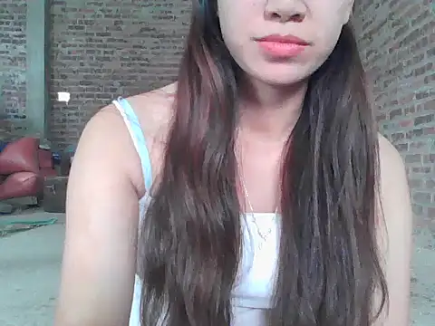 Snapshot of fanchunn chatting on October 4, 2025, 2:42 am fanchunn online show from October 4, 2025, 2:42 am