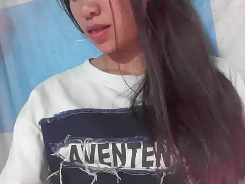 Snapshot of fanchunn chatting on October 15, 2025, 2:28 pm fanchunn online show from October 15, 2025, 2:28 pm