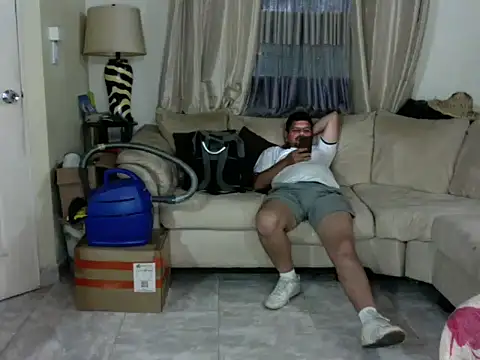 Snapshot of Diabloproducciones chatting on September 15, 2025, 1:05 am Diabloproducciones online show from September 15, 2025, 1:05 am